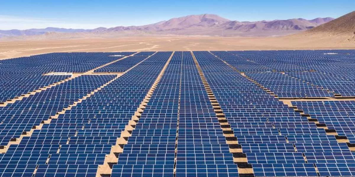 India’s Solar Surge: Record-Breaking Growth in 2025